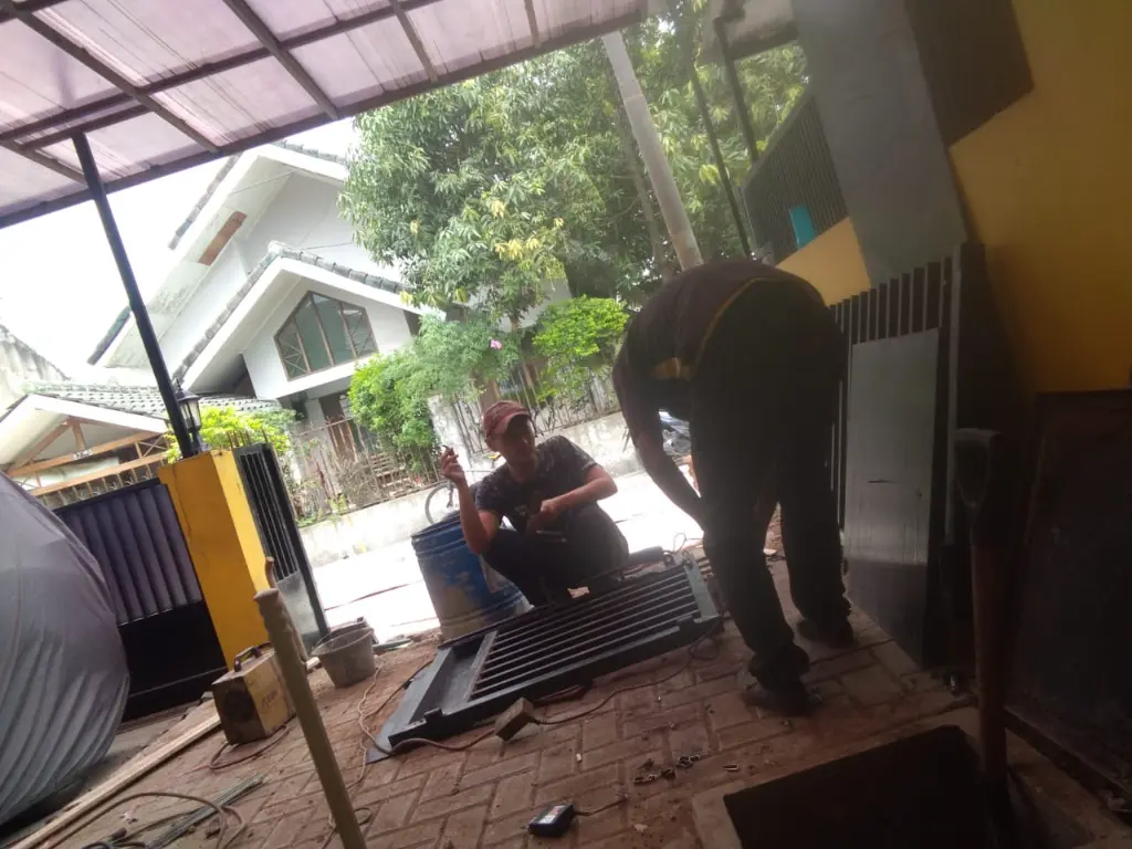 06. Jasa Pembuatan Pagar Tralis Minimalis untuk Rumah di Kompleks (9).webp