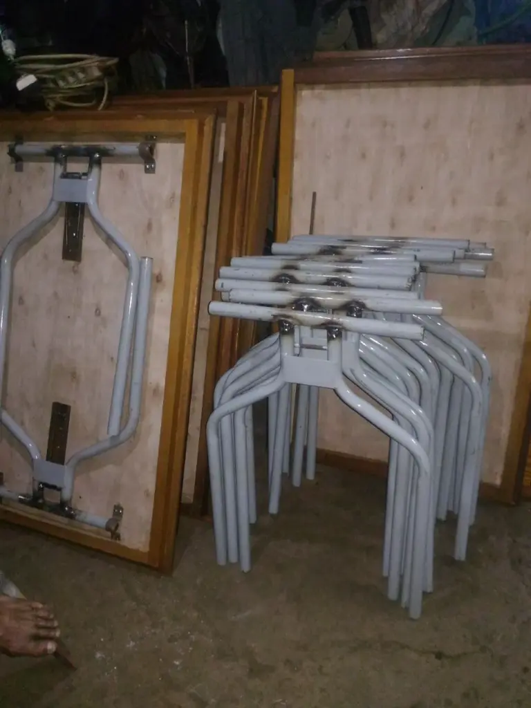 Meja Lipat Rumah Makan Masakan Padang (8).webp