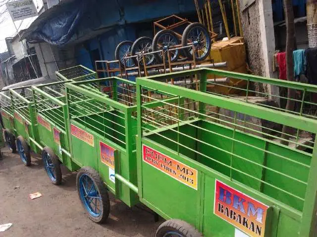 Gerobak Sampah, Air, Semen